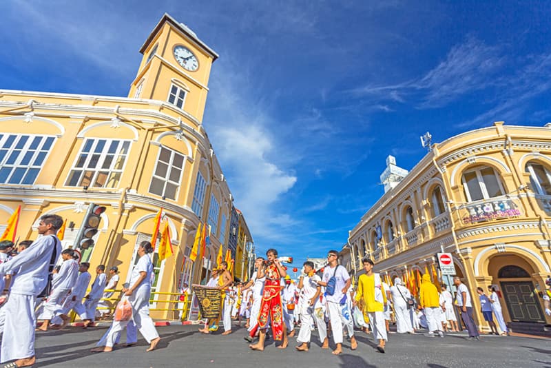 เดินเที่ยวช่วงเทศกาล Phuket Vegetarian Festival