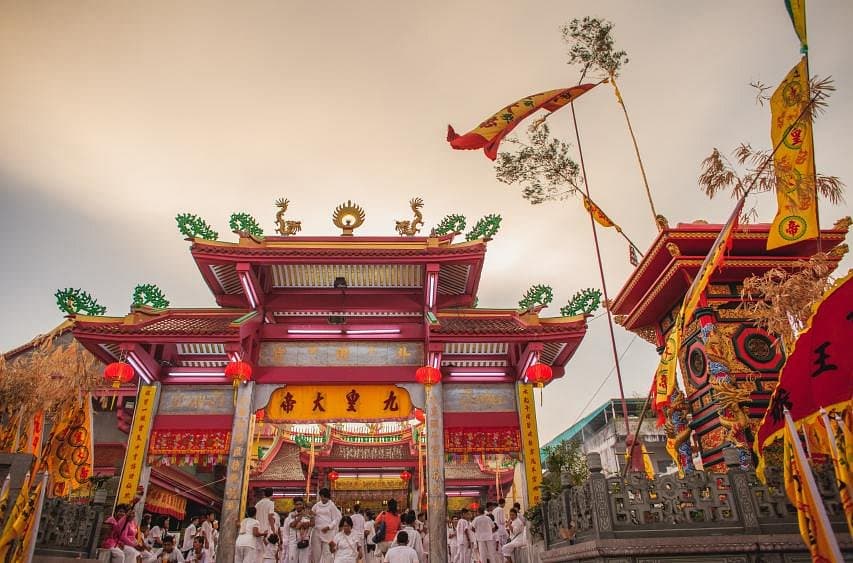 อ๊ามจุ้ยตุ่ย Phuket Vegetarian Festival